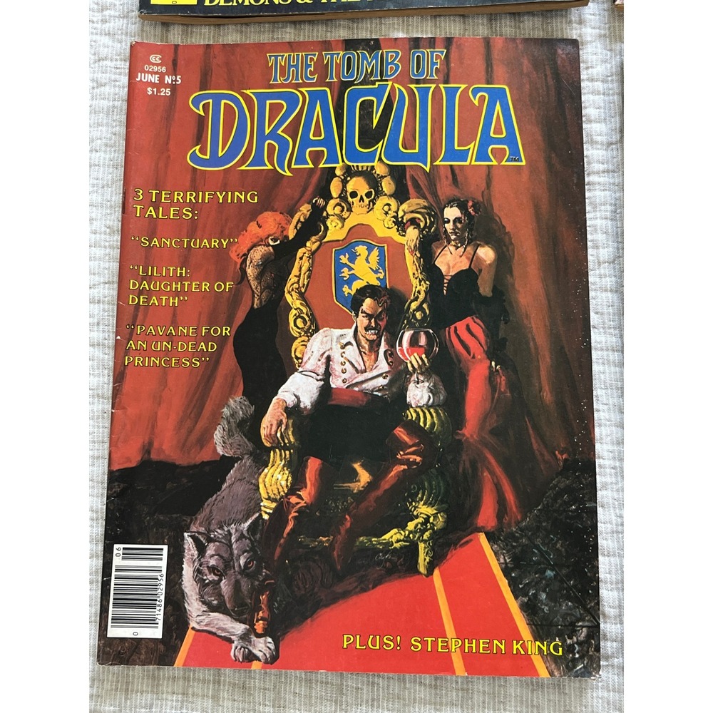 Vintage Vampirella Heavy Metal Tomb of Dracula Comic Magazine Lot of 4 1980 1984 - Picture 5 of 13